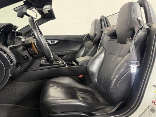 2015 Jaguar F-TYPE V8 S