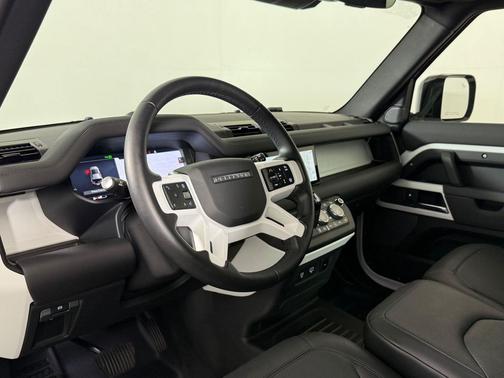 Fuji White 2024 Land Rover Defender 110 P400 S