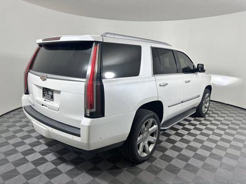 2020 Cadillac Escalade Luxury