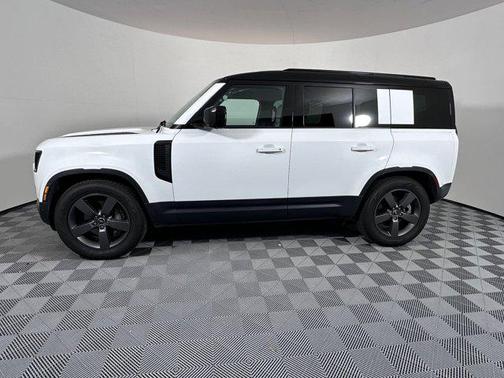 2025 Land Rover Defender 110 P400 S