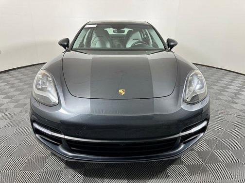 2018 Porsche Panamera 4S