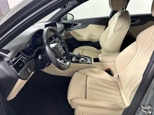 2023 Audi A4 45 S line Premium Plus