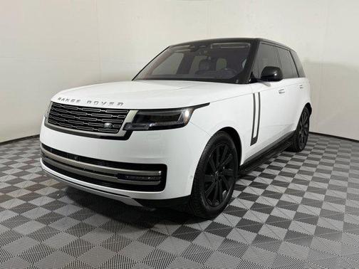 White 2023 Land Rover Range Rover P400 SE