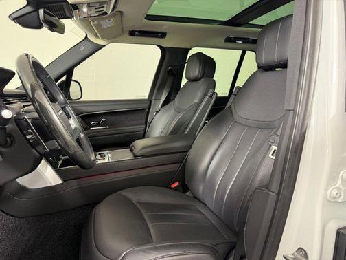 White 2023 Land Rover Range Rover P400 SE