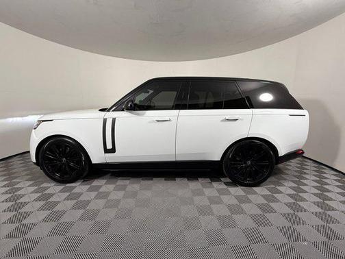 White 2025 Land Rover Range Rover P530 SE