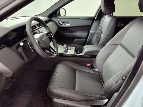 2026 Land Rover Range Rover Velar P250 SE R-Dynamic