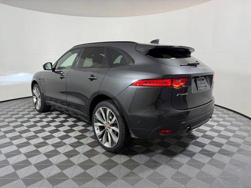 2019 Jaguar F-PACE 25t R-Sport
