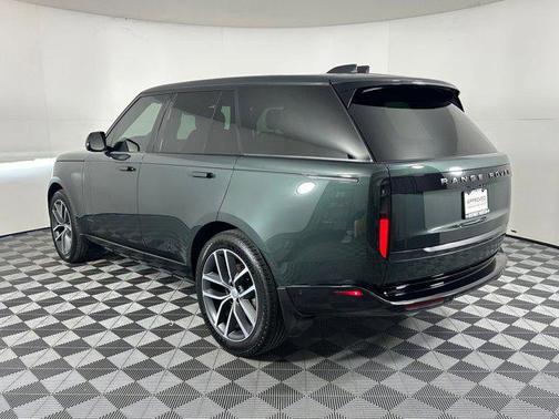 Green 2024 Land Rover Range Rover P400 SE