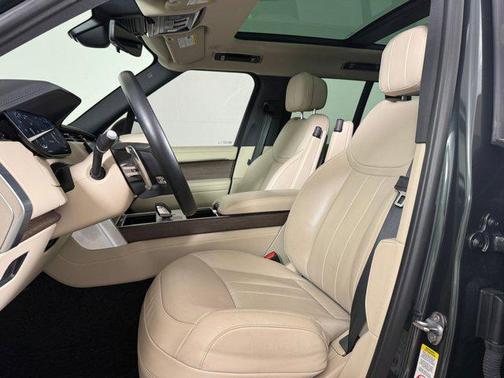 Green 2024 Land Rover Range Rover P400 SE
