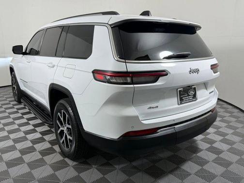 Bright White Clearcoat 2023 Jeep Grand Cherokee L Limited