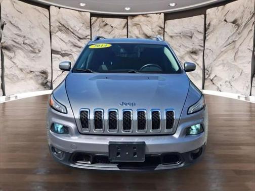 2014 Jeep Cherokee Sport