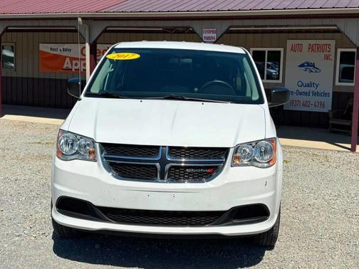 White Knuckle Clearcoat 2017 Dodge Grand Caravan SE