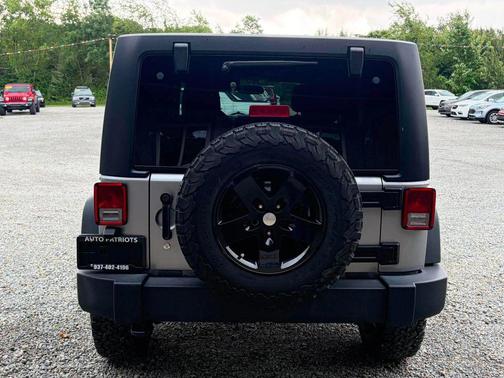Billet Silver Metallic Clearcoat 2018 Jeep Wrangler JK Unlimited Sport