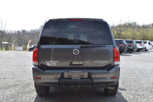 2011 Nissan Armada Platinum