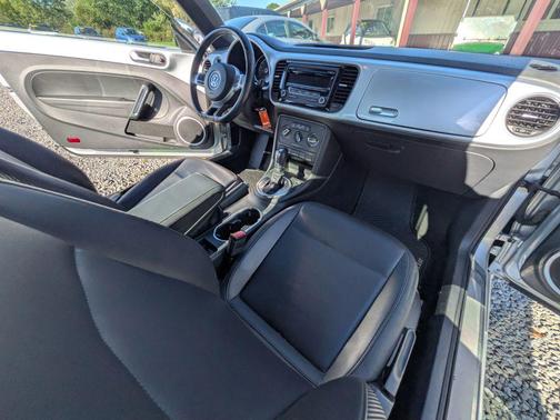 2014 Volkswagen Beetle 1.8T