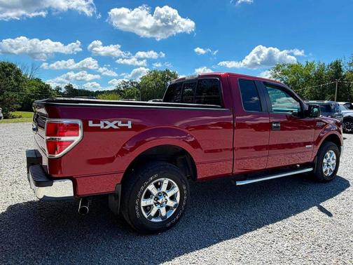Red 2013 Ford F-150 XLT