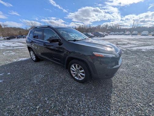 2015 Jeep Cherokee Sport