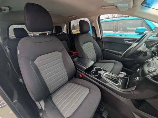 2018 Ford Edge SE