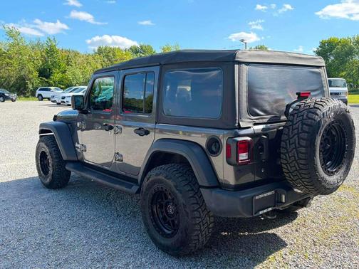 Granite Crystal Metallic Clearcoat 2018 Jeep Wrangler Unlimited Sport