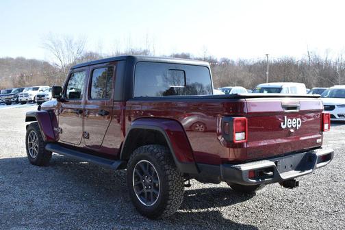 2021 Jeep Gladiator Overland