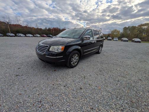 2010 Chrysler Town & Country Limited