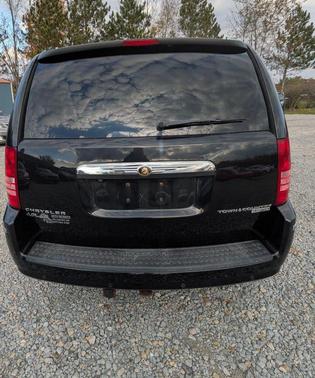 2010 Chrysler Town & Country Limited