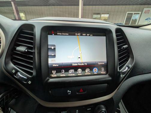 2016 Jeep Cherokee Sport