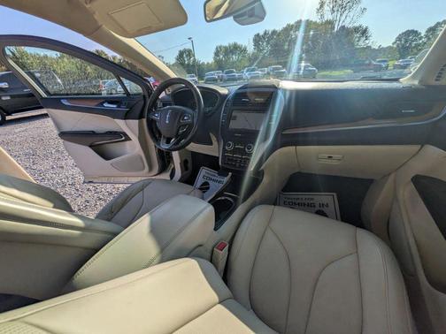 2015 Lincoln MKC Base