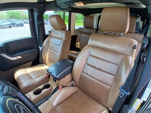 2011 Jeep Wrangler Unlimited Sahara
