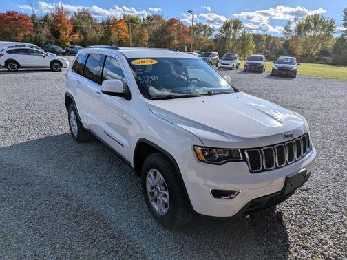 2019 Jeep Grand Cherokee Laredo