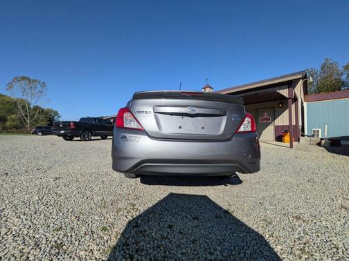 2018 Nissan Versa 1.6 SV