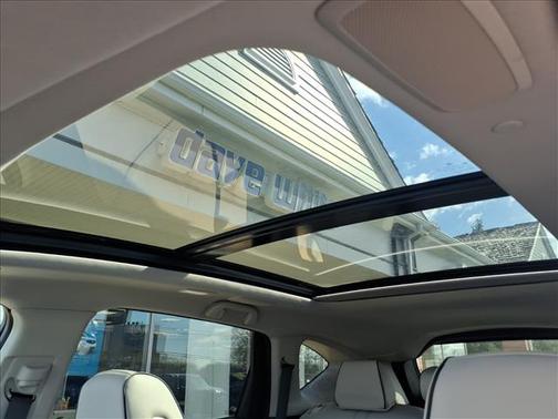 B-640m 2026 Acura RDX Advance Package