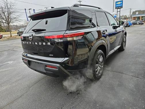 2025 Nissan Pathfinder SV 4WD