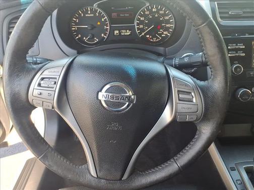 Pearl White 2015 Nissan Altima 2.5 SL