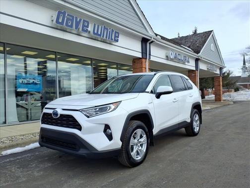 2020 Toyota RAV4 Hybrid XLE