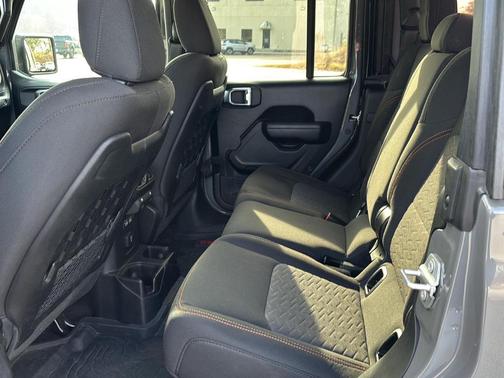 2023 Jeep Gladiator Mojave