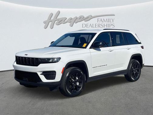 2024 Jeep Grand Cherokee Laredo
