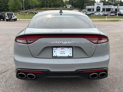 2023 Kia Stinger GT-Line