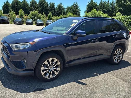 2019 Toyota RAV4 XLE Premium
