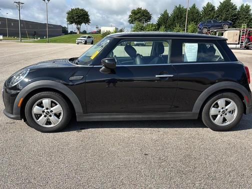 2022 MINI Hardtop Cooper