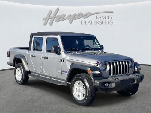 2020 Jeep Gladiator Sport