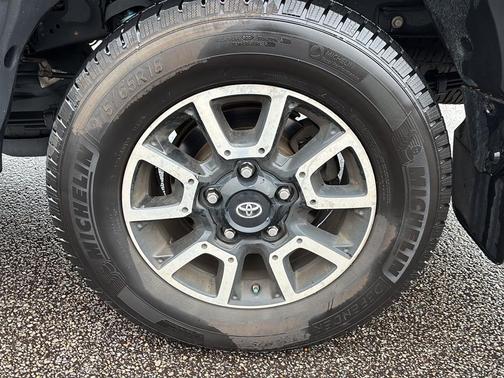 2014 Toyota Tundra SR5