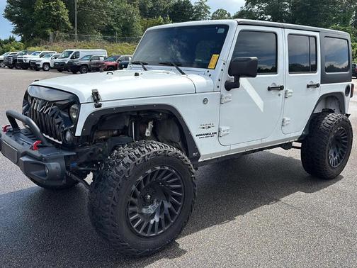 2016 Jeep Wrangler Unlimited Sahara