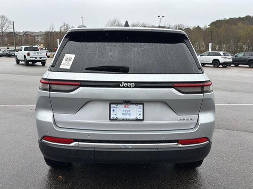 2024 Jeep Grand Cherokee Laredo X