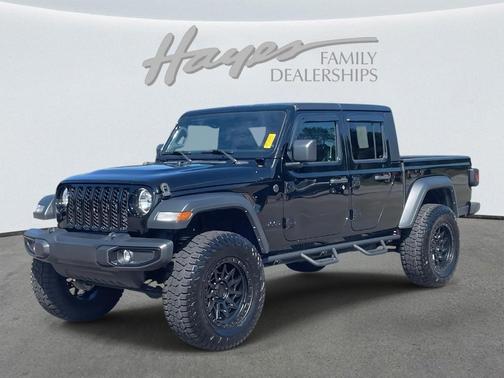 2023 Jeep Gladiator Sport