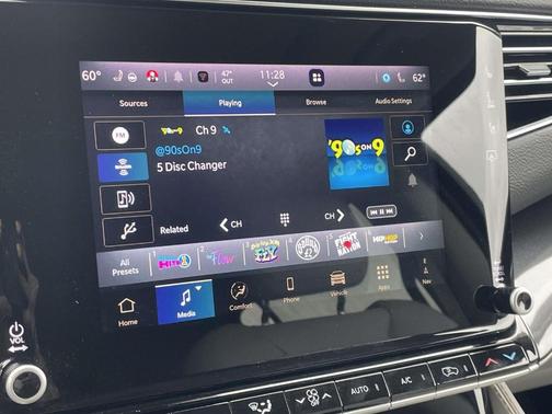 2024 Jeep Wagoneer Base