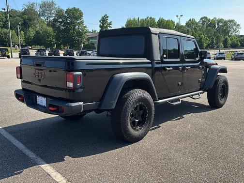 Black Clearcoat 2021 Jeep Gladiator Mojave