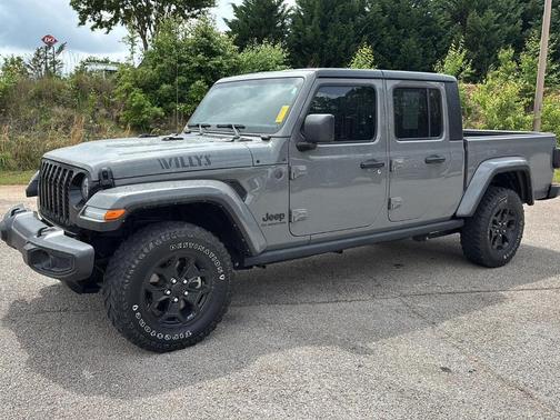 2022 Jeep Gladiator Sport