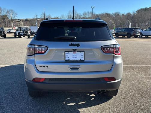 2022 Jeep Compass Altitude