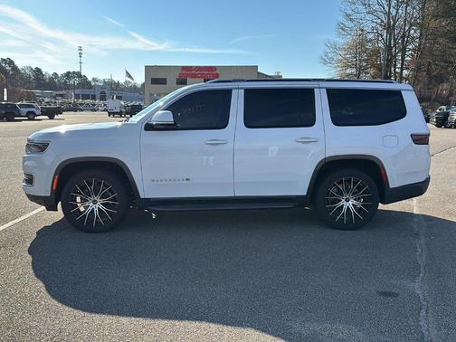 2022 Jeep Wagoneer Series II